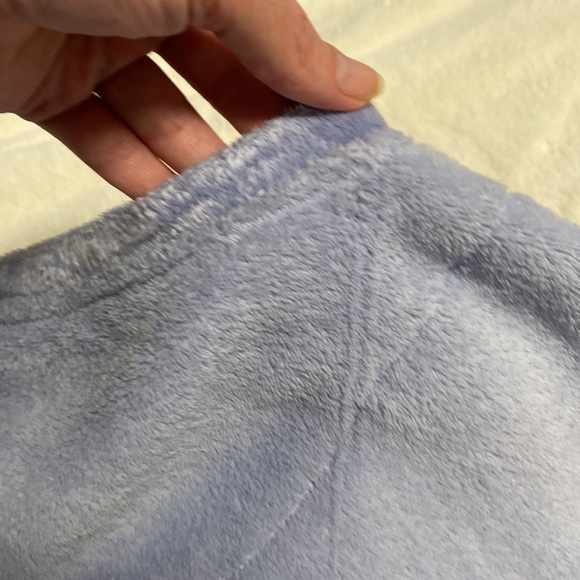 Kim Rogers Sleepwear set. Classic & beautiful! 💕 Woman’s small. Periwinkle - Picture 8 of 10